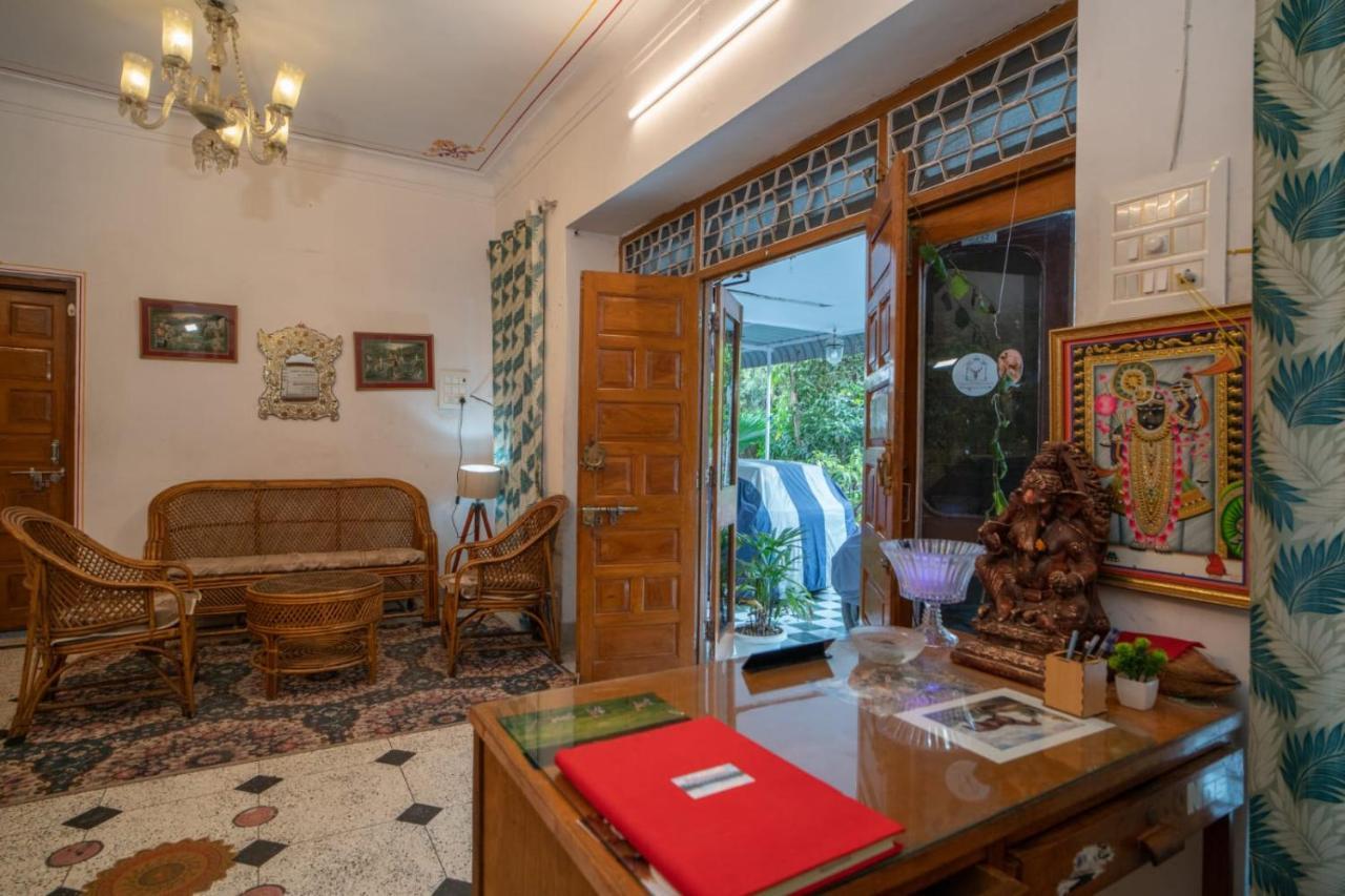Hotel Ambavgarh Palace Udaipur Esterno foto