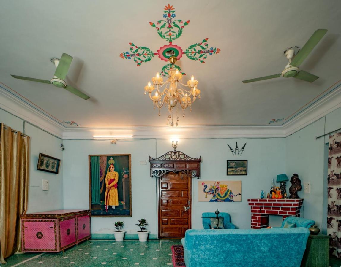 Hotel Ambavgarh Palace Udaipur Esterno foto