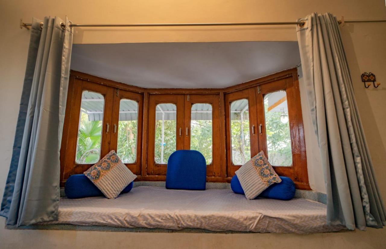Hotel Ambavgarh Palace Udaipur Esterno foto