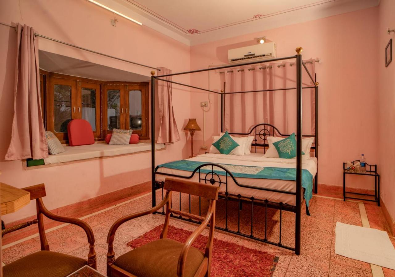 Hotel Ambavgarh Palace Udaipur Esterno foto