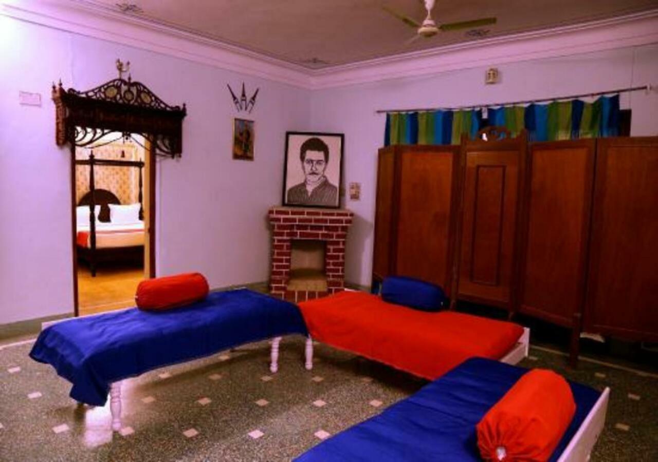 Hotel Ambavgarh Palace Udaipur Esterno foto