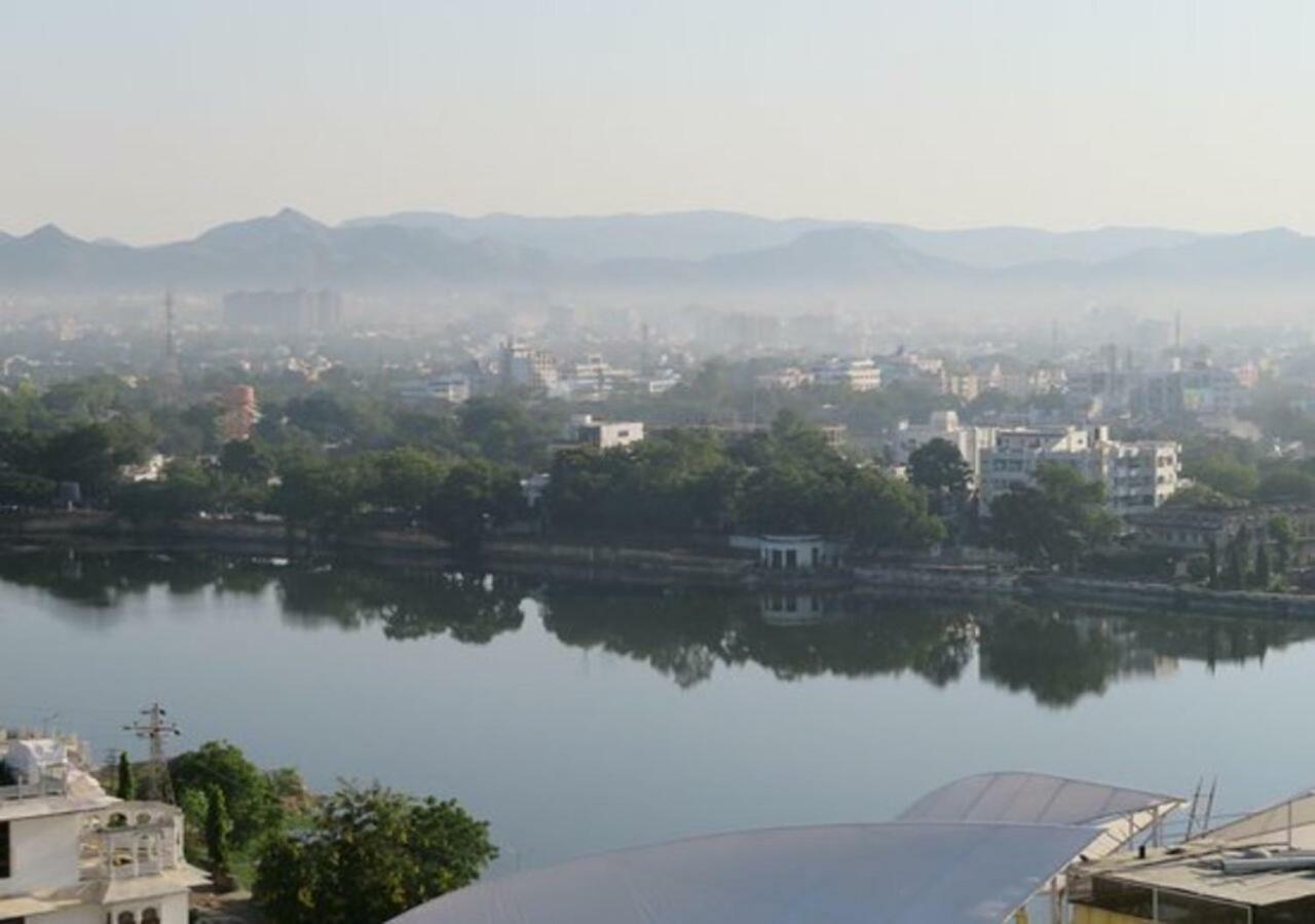 Hotel Ambavgarh Palace Udaipur Esterno foto