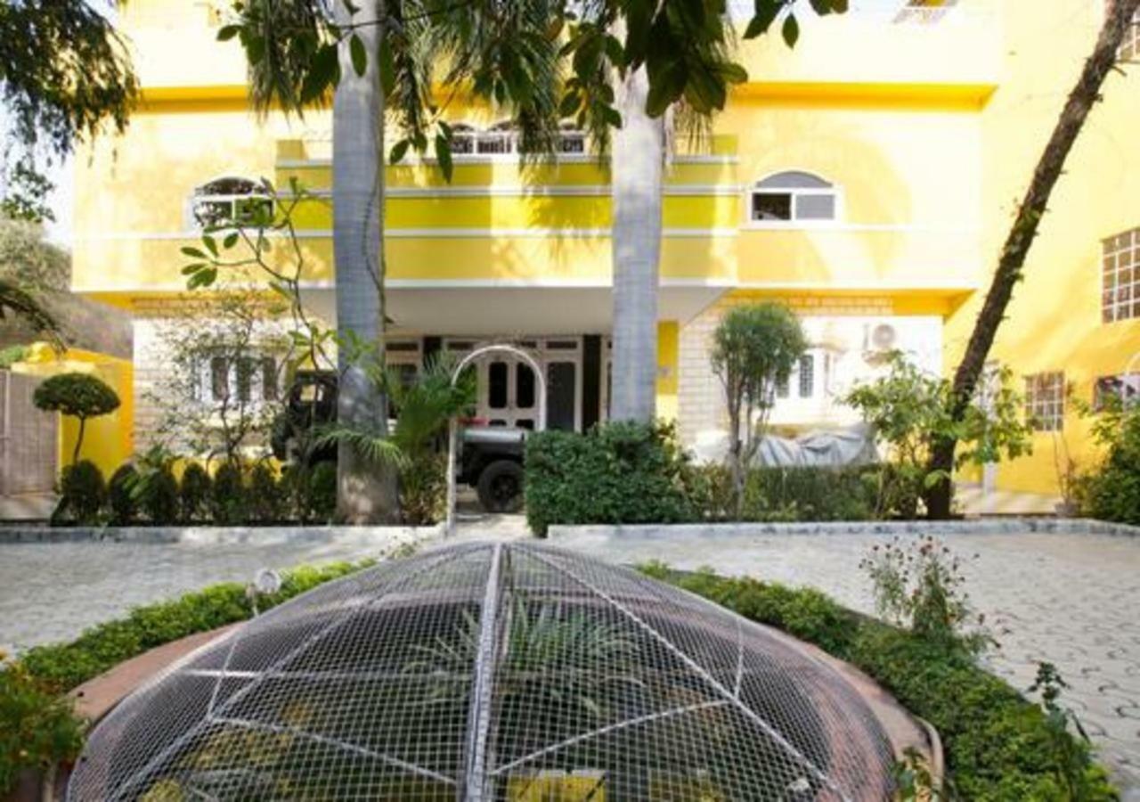 Hotel Ambavgarh Palace Udaipur Esterno foto
