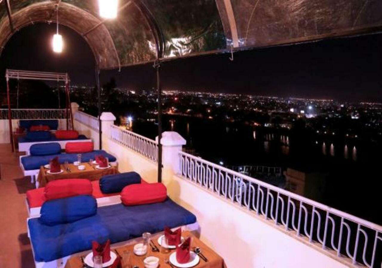 Hotel Ambavgarh Palace Udaipur Esterno foto